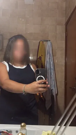 Anna, 22