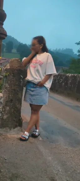 Anniina, 32
