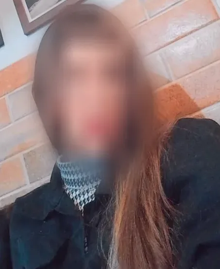 Camilla, 25