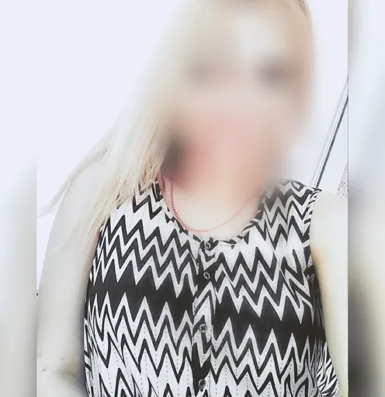 Elina, 29