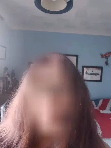 Ella, 24