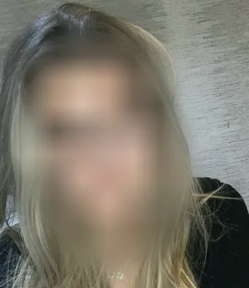 Henna, 20