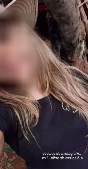 Khadija, 32