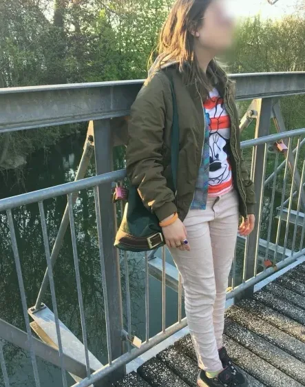 Nasra, 24