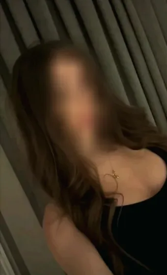 Natalia, 28